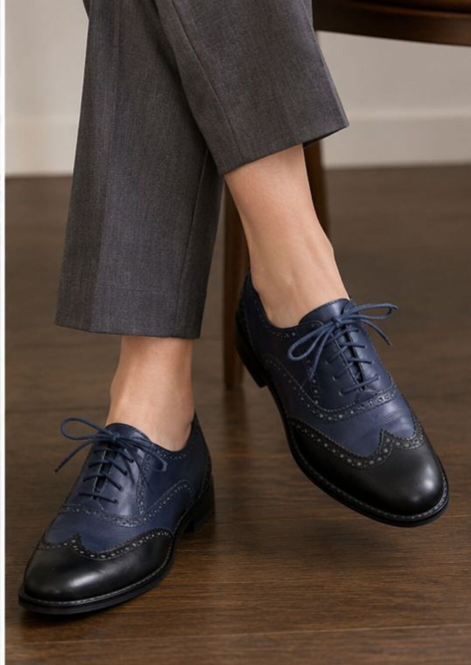 Cole Haan Wingtip Oxford Navy Black Leather Brogue Dress Shoes Womens 7.5B